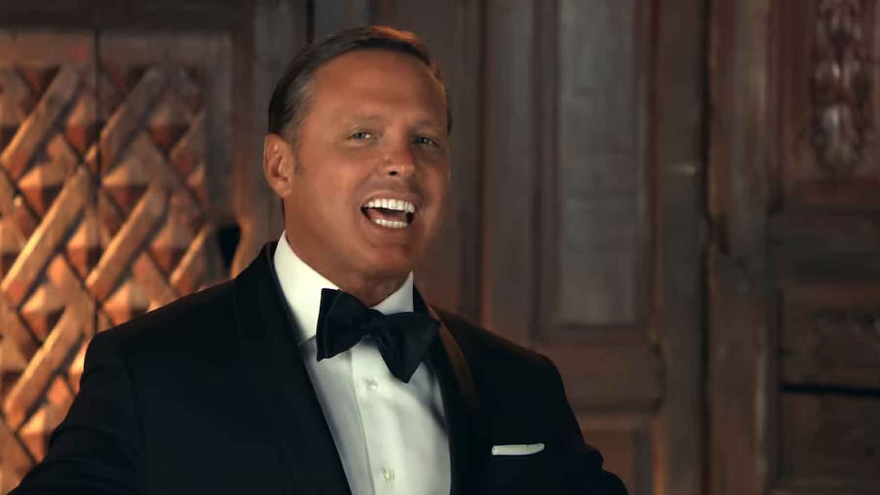 El cantante Luis Miguel en el videoclip de la canción La fiesta del mariachi (YouTube).