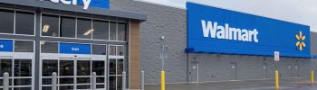 Imagen del exterior de una tienda Walmart (Walmart).